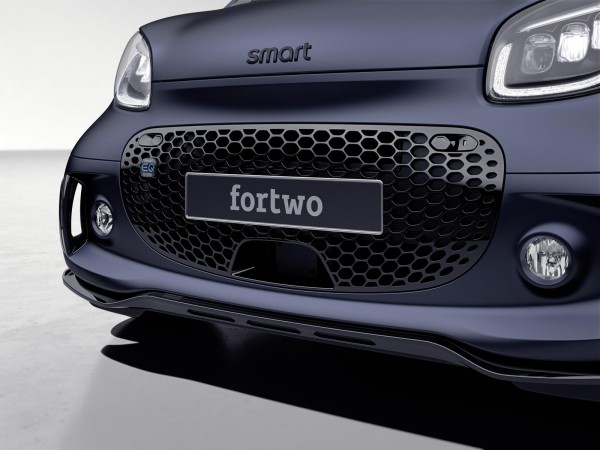 Neues SMART EQ Fortwo Sondermodell Edition Bluedawn zu leasen